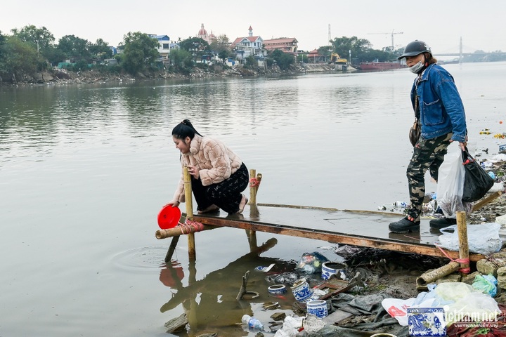 Carp-release service thrives in Nam Dinh - 4 Carp-release service thrives in Nam Dinh - 4