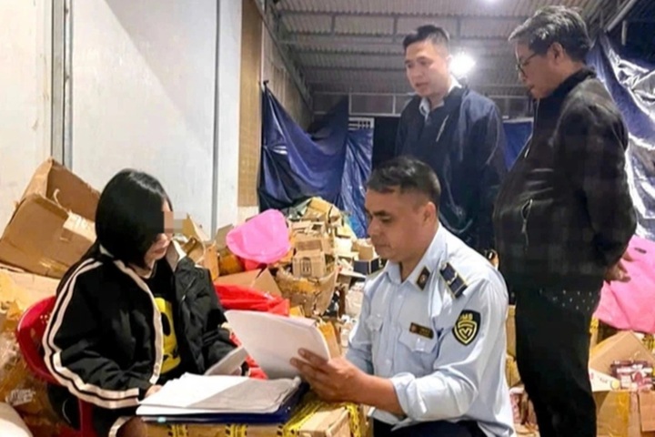 Over 6 tonnes of unverified cosmetics seized in Dak Lak - 1 Over 6 tonnes of unverified cosmetics seized in Dak Lak - 1