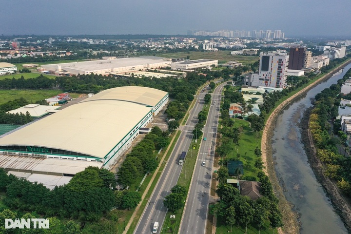 HCMC grants land lease exemption for Fulbright University project - 1