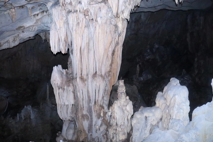New cave discovered at Thanh Hoa mountain - 2 New cave discovered at Thanh Hoa mountain - 2