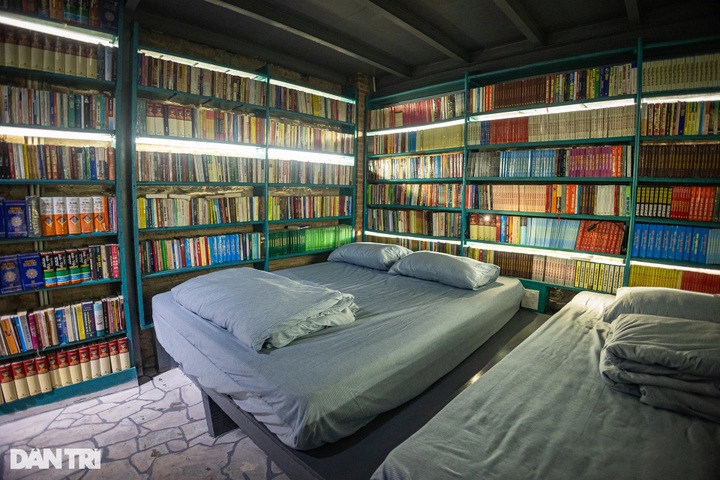 Hanoi homestay featuring tens of thousands of books becomes a sensation - 6 Hanoi homestay featuring tens of thousands of books becomes a sensation - 6