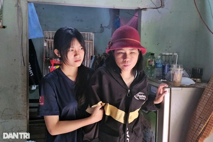 Dantri/DTiNews builds house for struggling family in Phu Yen - 2 Dantri/DTiNews builds house for struggling family in Phu Yen - 2