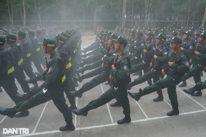 Training for the grand Southern Liberation Day military parade - 12