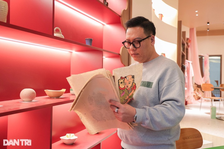 Hanoi café draws crowds with Dong Ho folk painting signage - 9 Hanoi café draws crowds with Dong Ho folk painting signage - 9