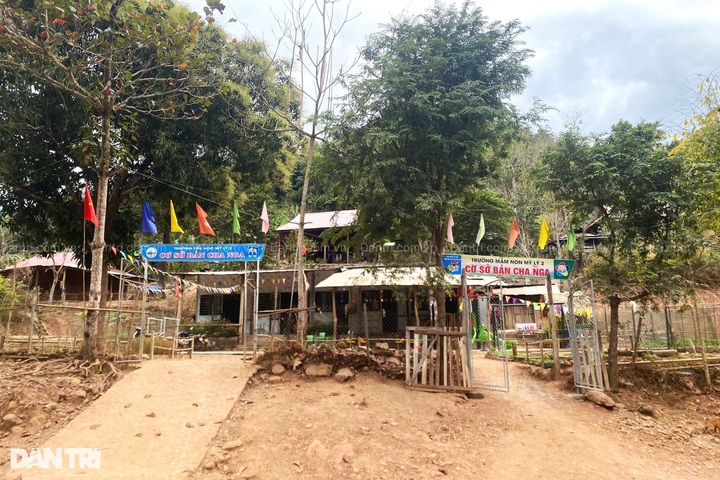 Nghe An's mountainous region in need of a new school - 3 Nghe An's mountainous region in need of a new school - 3