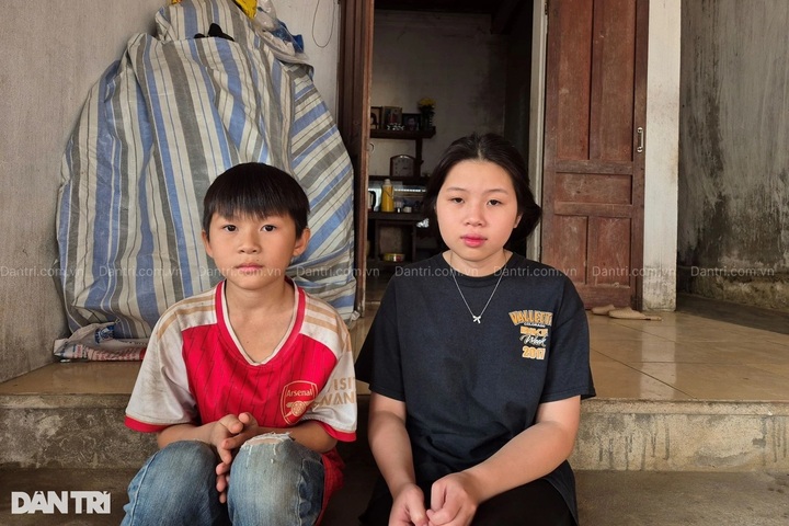 Dantri transfers nearly VND220 million to poor Thanh Hoa family - 3