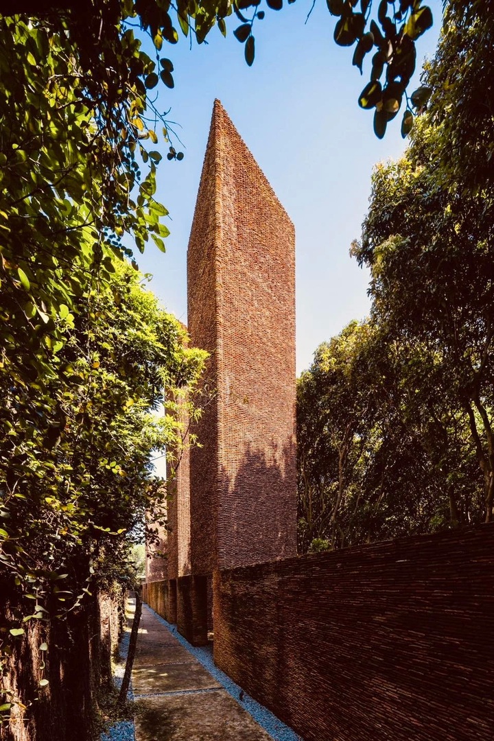 Comedian rushes to complete Mother Goddess Worship Museum - 8 Comedian rushes to complete Mother Goddess Worship Museum - 8