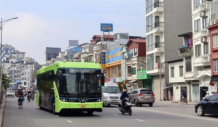 Vietnamese auto market sees clear transition to EVs - 2