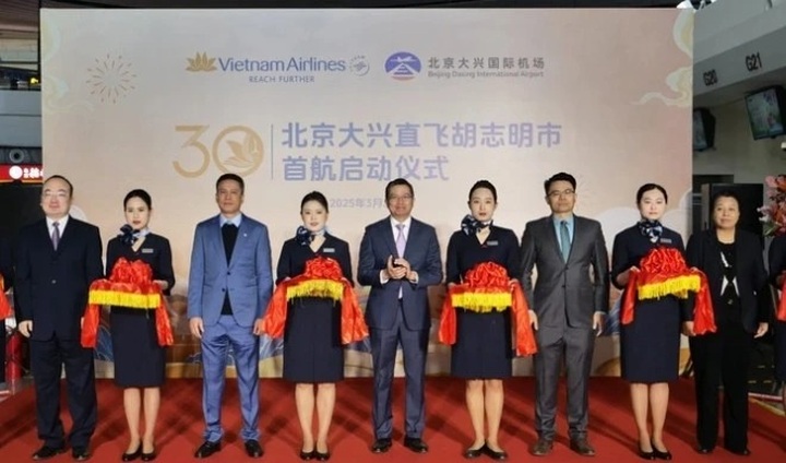 Vietnam Airlines opens Beijing-Ho Chi Minh City air route - 1 Vietnam Airlines opens Beijing-Ho Chi Minh City air route - 1