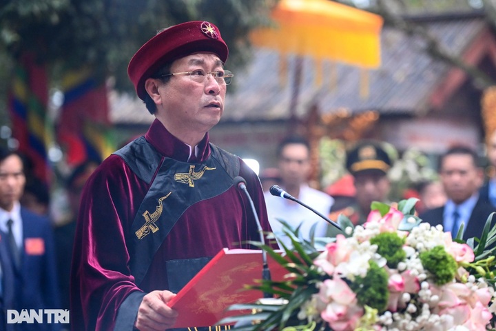 State president pays tribute to Hung Kings - 5