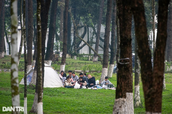 Hanoi national park draws crowds on Hung Kings’ Commemoration break - 3 Hanoi national park draws crowds on Hung Kings’ Commemoration break - 3