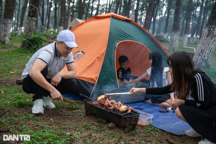 Hanoi national park draws crowds on Hung Kings’ Commemoration break - 5 Hanoi national park draws crowds on Hung Kings’ Commemoration break - 5