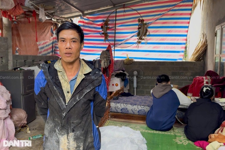 Disadvantaged Yen Bai family lives in makeshift tent following storm - 1