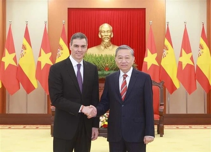 Vietnam wants to deepen comprehensive cooperation with Spain: Party chief - 1 Vietnam wants to deepen comprehensive cooperation with Spain: Party chief - 1