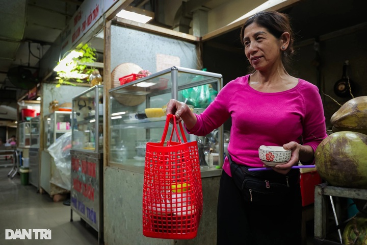 Hanoi's underground market draws foreign visitors - 10 Hanoi's underground market draws foreign visitors - 10