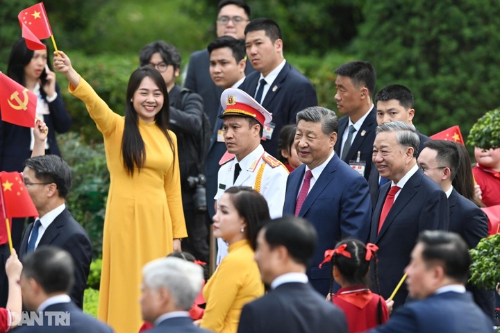 Official welcome ceremony held for top Chinese leader in Hanoi - 7 Official welcome ceremony held for top Chinese leader in Hanoi - 7