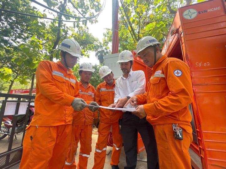 Power demand surges as southern Vietnam enters peak heat season - 1 Power demand surges as southern Vietnam enters peak heat season - 1