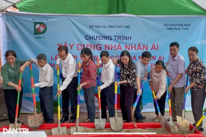 Construction ​begins on ​seven new ​homes for poor ​families in Phu Tho - 1