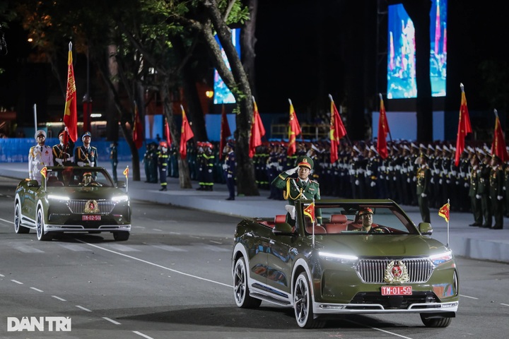 Cambodian and Lao troops join parade rehearsal in HCM City - 3
