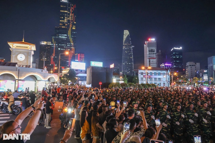 Cambodian and Lao troops join parade rehearsal in HCM City - 7