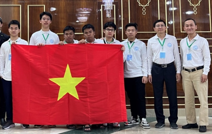 Vietnam wins 6 golds at Turkmenistan Mathematics Olympiad - 1