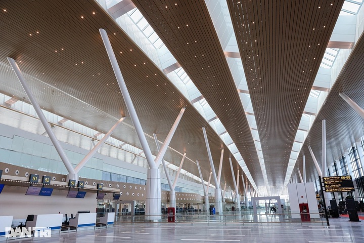HCM City airport to handle over 5,000 flights during upcoming holiday - 2