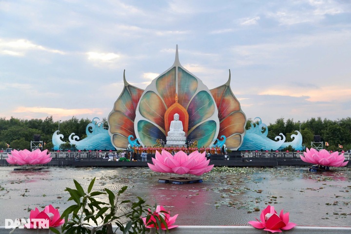 Vesak 2025 scheduled to take place at three sites in HCM City - 6 Vesak 2025 scheduled to take place at three sites in HCM City - 6