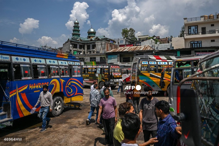 India's worst-hit border town sees people return after ceasefire - 1 India's worst-hit border town sees people return after ceasefire - 1