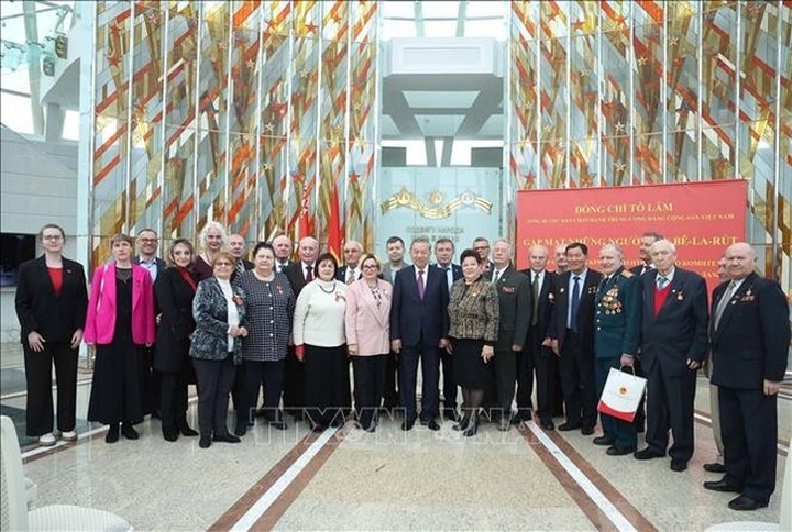 Party chief calls for closer friendship between Vietnam, Belarus - 3 Party chief calls for closer friendship between Vietnam, Belarus - 3