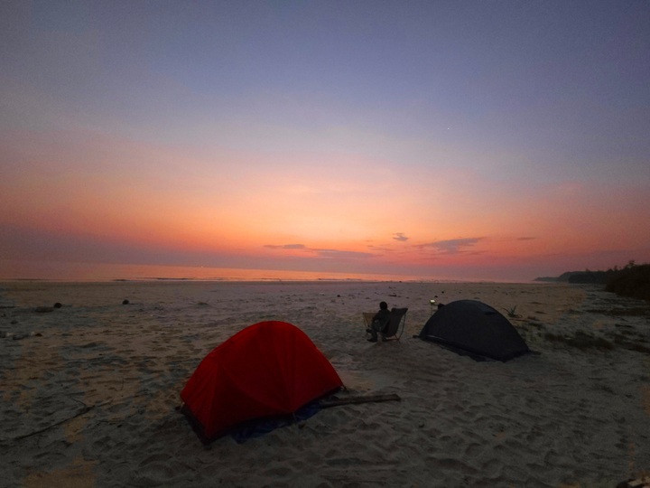 Camping in wild and majestic Mui Treo-Quang Tri - 5