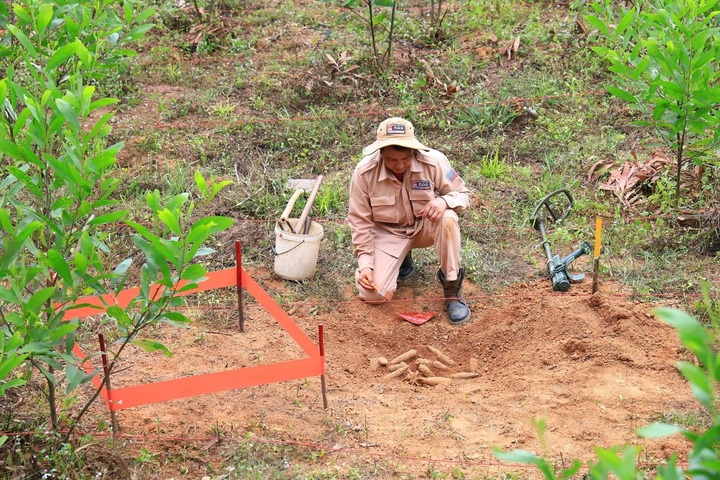 More American War explosives found in Quang Tri - 1 More American War explosives found in Quang Tri - 1