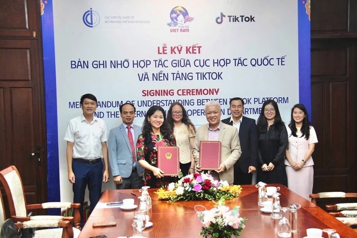 Cooperation deal inked to promote Vietnamese culture, tourism on TikTok - 1