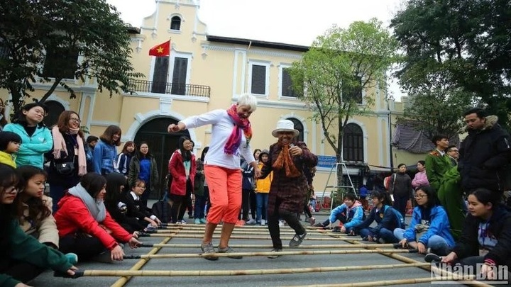 Hanoi named top cultural, artistic destination in Asia - 1 Hanoi named top cultural, artistic destination in Asia - 1