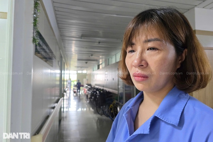 Doctors at Hanoi hospital call for urgent help for critically ill girl - 2 Doctors at Hanoi hospital call for urgent help for critically ill girl - 2