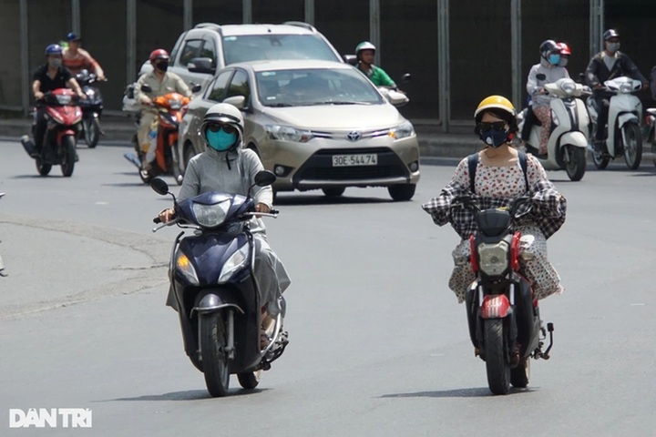Northern Vietnam to face scorching heatwave after heavy rains - 1