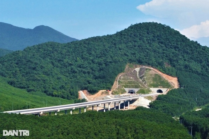 Ha Tinh-Quang Binh expressway to open in June - 8