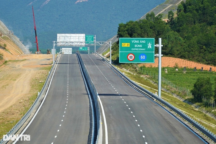 Ha Tinh-Quang Binh expressway to open in June - 9