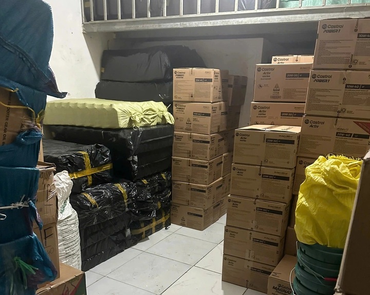 Ho Chi Minh City police bust major counterfeit motor oil ring - 2 Ho Chi Minh City police bust major counterfeit motor oil ring - 2