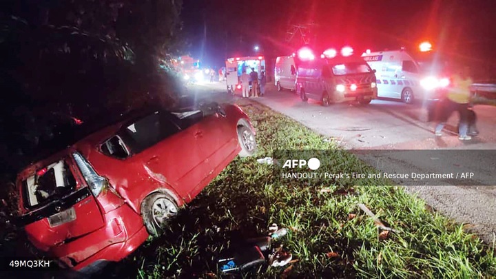 At least 15 dead in Malaysia bus accident - 1 At least 15 dead in Malaysia bus accident - 1