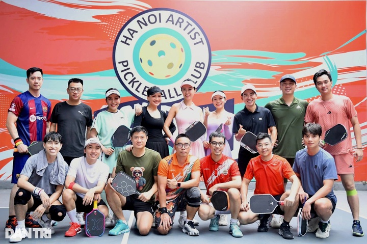 Vietnamese celebs gear up for Dantri's pickleball tournament - 2