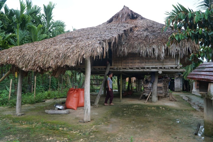 Dantri readers help poor Thanh Hoa widow build a new home - 2