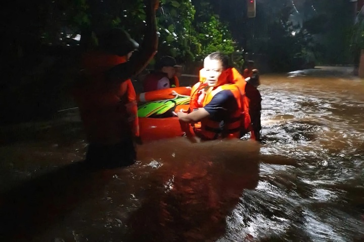Heavy rain causes widespread flooding in Thai Nguyen - 3 Heavy rain causes widespread flooding in Thai Nguyen - 3
