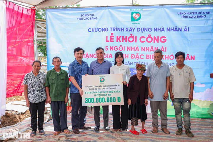 Underprivileged families in Cao Bang to receive new homes funded by Dantri - 2 Underprivileged families in Cao Bang to receive new homes funded by Dantri - 2