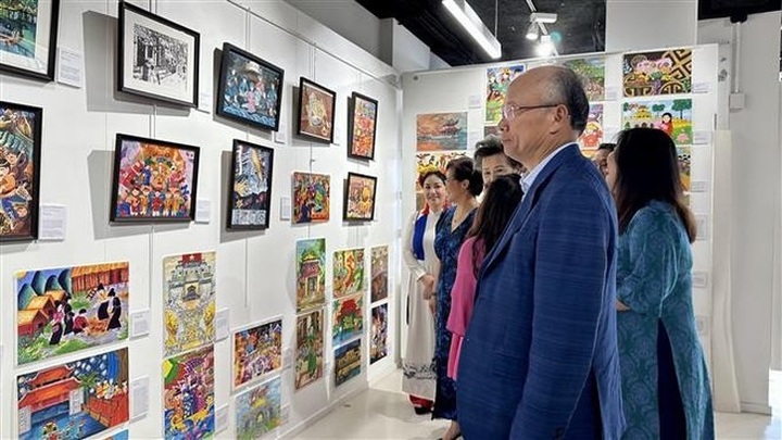 Vietnamese youth take centre stage in Paris festival - 2