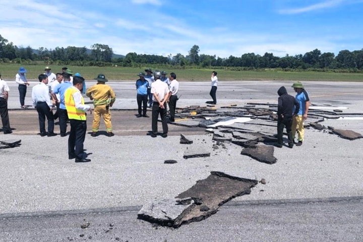 Vinh airport begins temporary closure for upgrade - 3