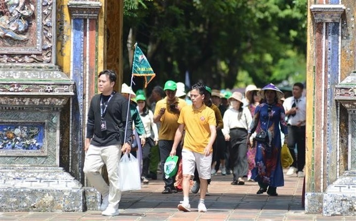 Hue draws tourists with heritage and green tourism push - 1