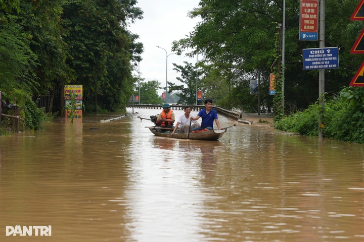 Nghe An brutally hit by Typhoon Wipha - 3 Nghe An brutally hit by Typhoon Wipha - 3