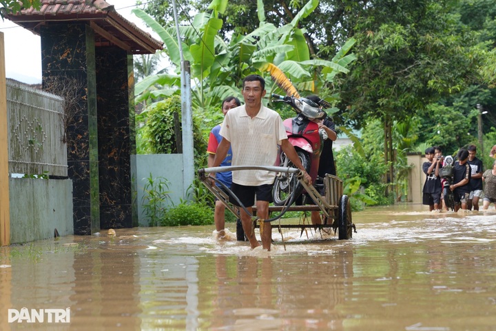Nghe An brutally hit by Typhoon Wipha - 7 Nghe An brutally hit by Typhoon Wipha - 7