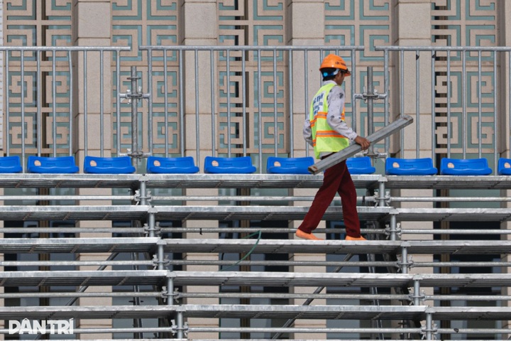 Grandstand construction quickened for National Day celebration - 5 Grandstand construction quickened for National Day celebration - 5