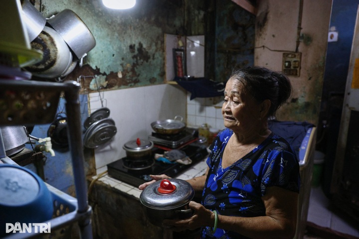 Severely deteriorated apartments in HCM City threaten residents - 8 Severely deteriorated apartments in HCM City threaten residents - 8